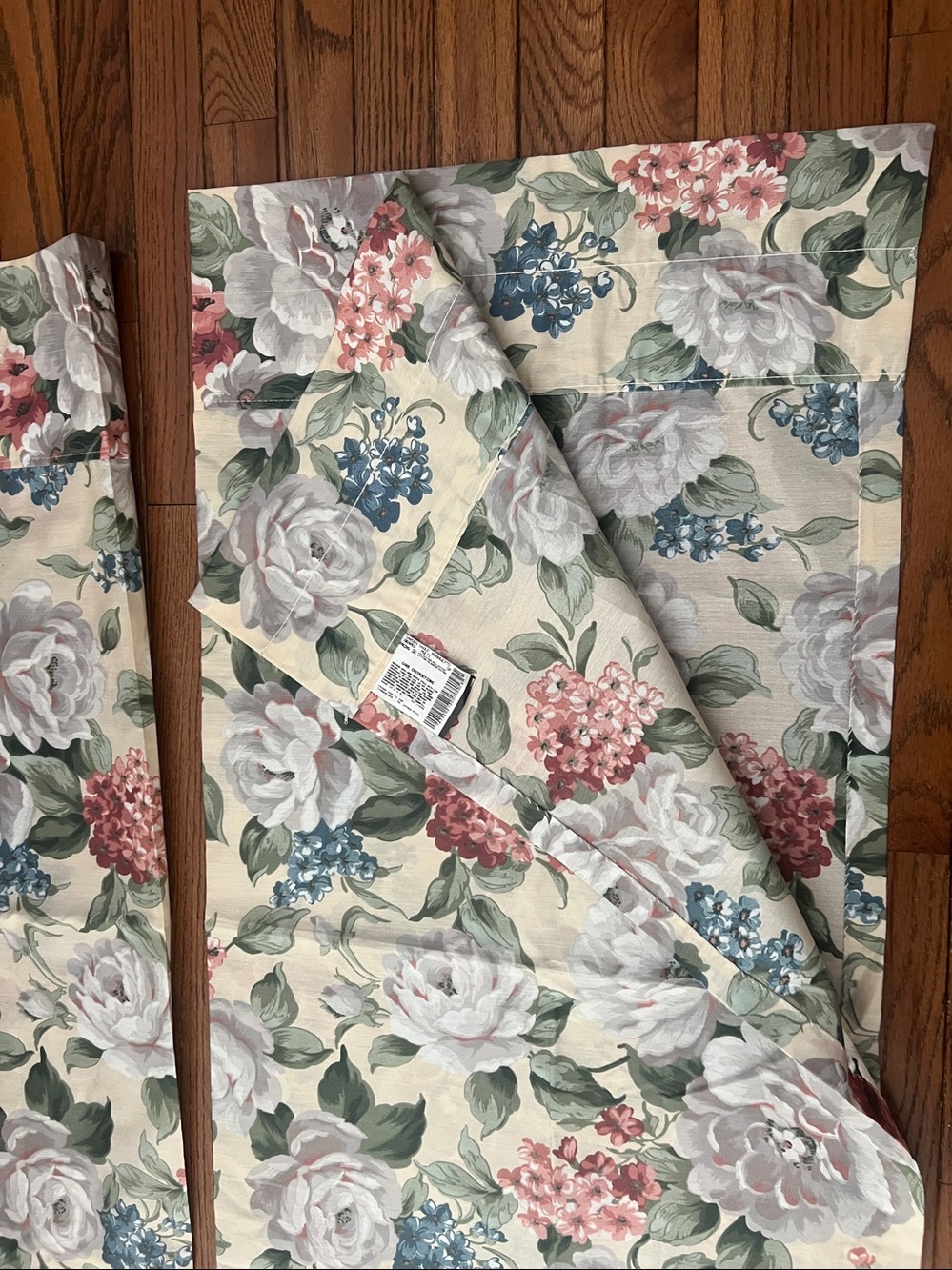 Crown Craft Williamsburg Floral Garden Gable 2 Panel Curtains 84”x40” Tie Backs - Picture 4 of 6
